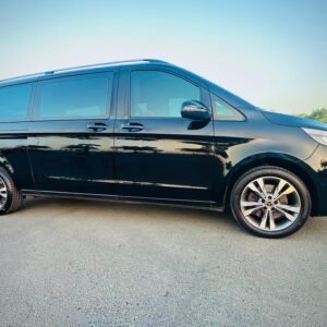 Mercedes V250 Rental Dubai – Luxury Van with Chauffeur